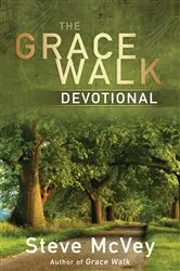 Book cover of The Grace Walk Devotional by Steve McVey