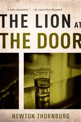 Book cover of The Lion at the Door by Unknown