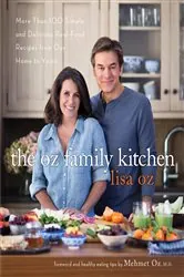 Book cover of The Oz Family Kitchen by Lisa Oz