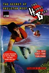 Book cover of The Secret of Skeleton Reef by Franklin W. Dixon