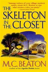 Book cover of The Skeleton in the Closet by M. C. Beaton