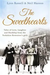 Book cover of The Sweethearts by Lynn Russell