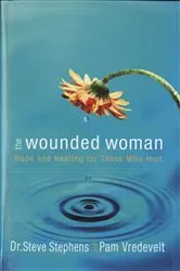Book cover of The Wounded Woman by Linda Schierse Leonard
