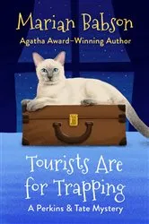 Book cover of Tourists Are for Trapping by Marian Babson