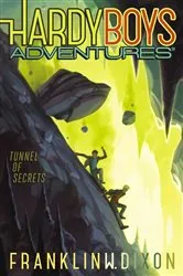 Book cover of Tunnel of Secrets by Franklin W. Dixon