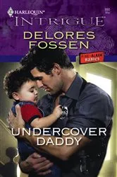 Book cover of Undercover Daddy by Delores Fossen