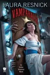 Book cover of Vamparazzi by Laura Resnick