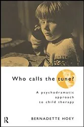 Book cover of Who Calls the Tune by Bernadette Hoey