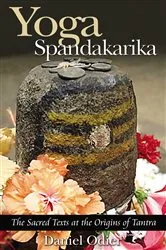 Book cover of Yoga Spandakarika by Daniel Odier
